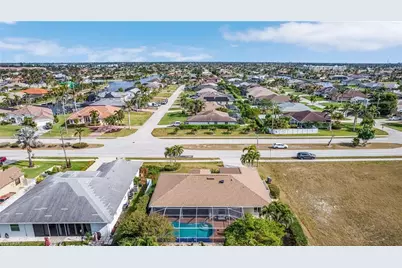 4002 Oasis Blvd, Cape Coral, FL 33914 - Photo 35