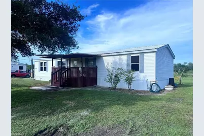 3704 Dustin Dr, Labelle, FL 33935 - Photo 3