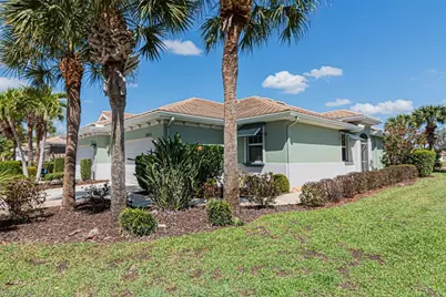 10615 Camarelle Cir, Fort Myers, FL 33913 - Photo 3
