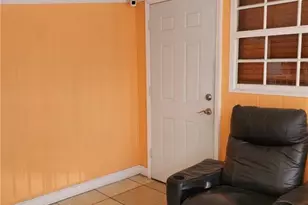 1401 W 29th St, Hialeah, FL 33012 - Photo 9