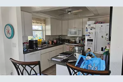 229 SE 3rd Ter, Cape Coral, FL 33990 - Photo 7