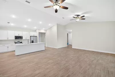 622 SW 30th Ter, Cape Coral, FL 33914 - Photo 7