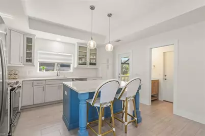 3708 Agate Ct, Sanibel, FL 33957 - Photo 3