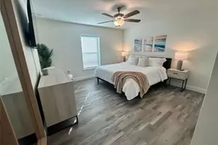 3462 NE 10th Pl, Cape Coral, FL 33909 - Photo 9