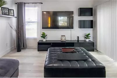 1913 SE 15th Pl, Cape Coral, FL 33990 - Photo 7