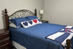 10381 McArthur Palm Ln, Fort Myers, FL 33966 - Photo 15