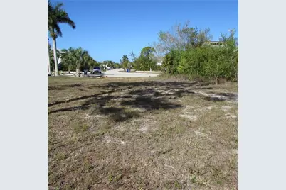 7757 Breakwater Ct, Bokeelia, FL 33922 - Photo 15