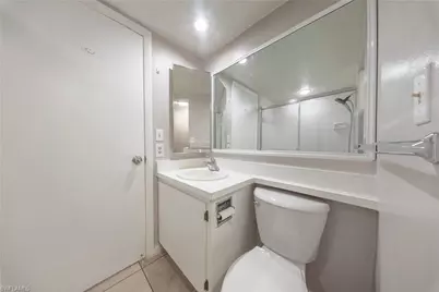 1570 Park Meadows Dr #1, Fort Myers, FL 33907 - Photo 9