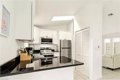 3019 SW 14th Ct, Cape Coral, FL 33914 - Photo 19