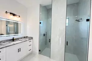 913 Glenn Ave, Lehigh Acres, FL 33972 - Photo 23