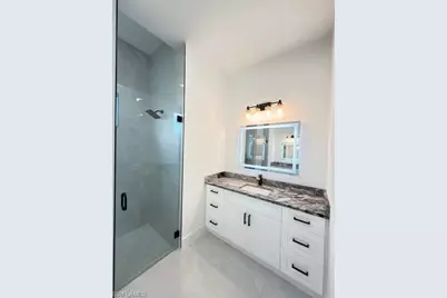 913 Glenn Ave, Lehigh Acres, FL 33972 - Photo 21