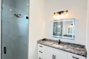 913 Glenn Ave, Lehigh Acres, FL 33972 - Photo 21