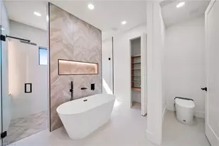 1317 SW 5th Pl, Cape Coral, FL 33991 - Photo 27