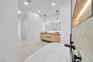 1317 SW 5th Pl, Cape Coral, FL 33991 - Photo 33