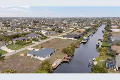 2244 SW 28th St, Cape Coral, FL 33914 - Photo 35