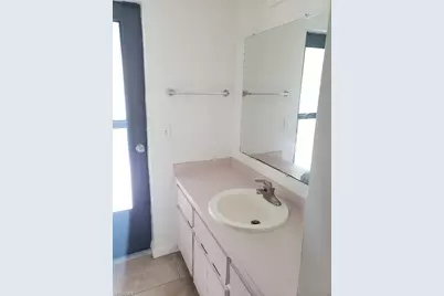 1024 SE 25th Ter, Cape Coral, FL 33904 - Photo 9