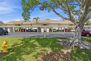 5585 Trailwinds Dr, Fort Myers, FL 33907 - Photo 35