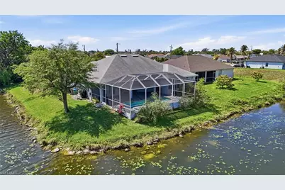 2103 NE 5th Ter, Cape Coral, FL 33909 - Photo 43