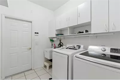 2103 NE 5th Ter, Cape Coral, FL 33909 - Photo 27