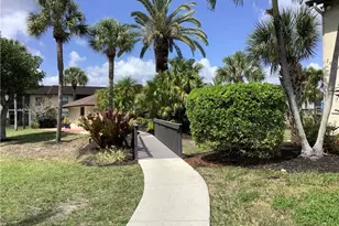 9261 Central Park Dr, Fort Myers, FL 33919 - Photo 11