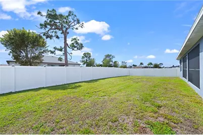1728 Diplomat Pkwy W, Cape Coral, FL 33993 - Photo 23