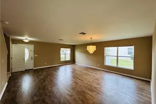 18270 Pine Nut Ct, Lehigh Acres, FL 33972 - Photo 7