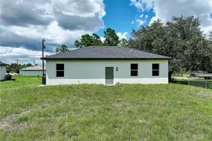 940 Lakeside Dr, Lehigh Acres, FL 33974 - Photo 25