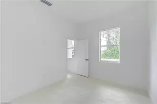 940 Lakeside Dr, Lehigh Acres, FL 33974 - Photo 15