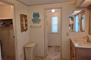 561 Winning Way, North Fort Myers, FL 33917 - Photo 29