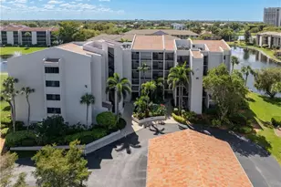 4160 Steamboat Bend E, Fort Myers, FL 33919 - Photo 5