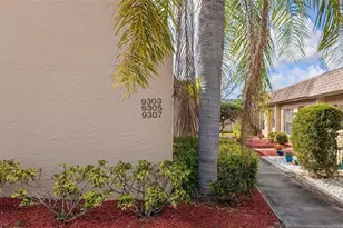 9303 Lennex Ln, Fort Myers, FL 33919 - Photo 17