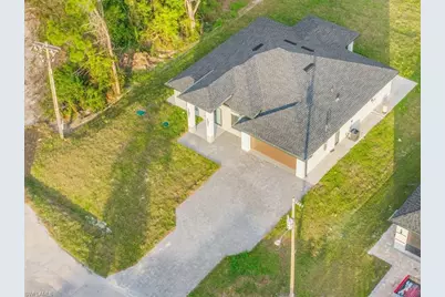 541 Chalet Ave S, Lehigh Acres, FL 33974 - Photo 41