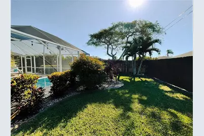 408 SE 23rd Ter, Cape Coral, FL 33990 - Photo 17