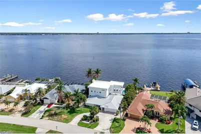 2302 SE 28th St, Cape Coral, FL 33904 - Photo 1