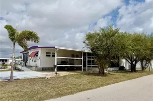 201 Captains Walk, North Fort Myers, FL 33917 - Photo 21