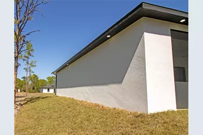 2915 49th St W, Lehigh Acres, FL 33971 - Photo 9