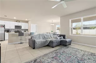 429 Tropicana Parkway W, Cape Coral, FL 33993 - Photo 5