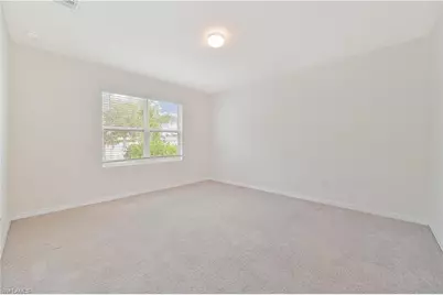 1009 Jacaranda Pkwy E, Cape Coral, FL 33909 - Photo 11