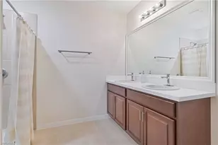 1009 Jacaranda Pkwy E, Cape Coral, FL 33909 - Photo 15