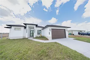 9035 E Broad Cir, Labelle, FL 33935 - Photo 1