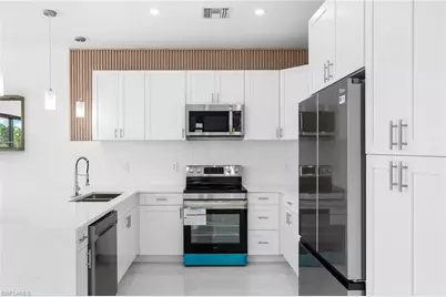 2517 24th St W, Lehigh Acres, FL 33971 - Photo 7