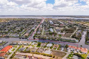 4041 SE 11th Pl, Cape Coral, FL 33904 - Photo 3