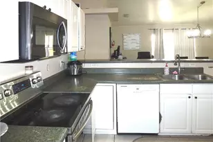 513 SE 16th Pl, Cape Coral, FL 33990 - Photo 13