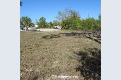 7758 Breakwater Ct, Bokeelia, FL 33922 - Photo 17