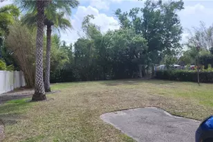 4528 E Riverside Dr, Fort Myers, FL 33905 - Photo 1