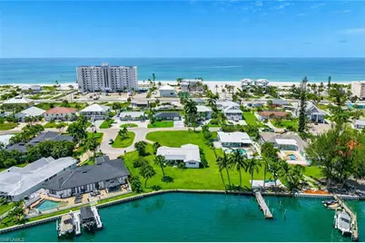7861 Buccaneer Dr, Fort Myers Beach, FL 33931 - Photo 1