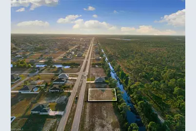 401 Wilmington Pkwy, Cape Coral, FL 33993 - Photo 3