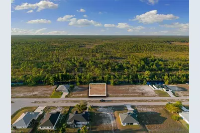 401 Wilmington Pkwy, Cape Coral, FL 33993 - Photo 5