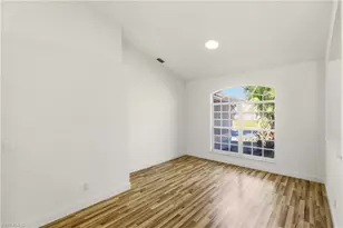 410 SE 7th St, Cape Coral, FL 33990 - Photo 7