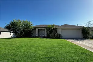 546 SE 4th St, Cape Coral, FL 33990 - Photo 1